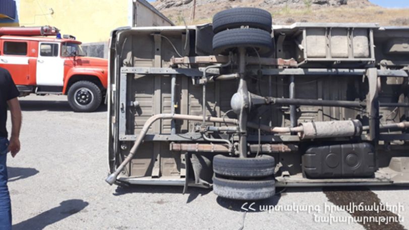 Two injured as a passenger vehicle turned over onto its side on Sevan-Martuni road