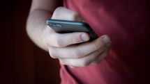 Ученые рассказали, почему селфи приводит к раннему старению кожи