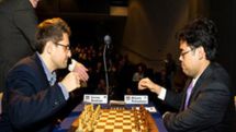 Aronian loses to Nakamura