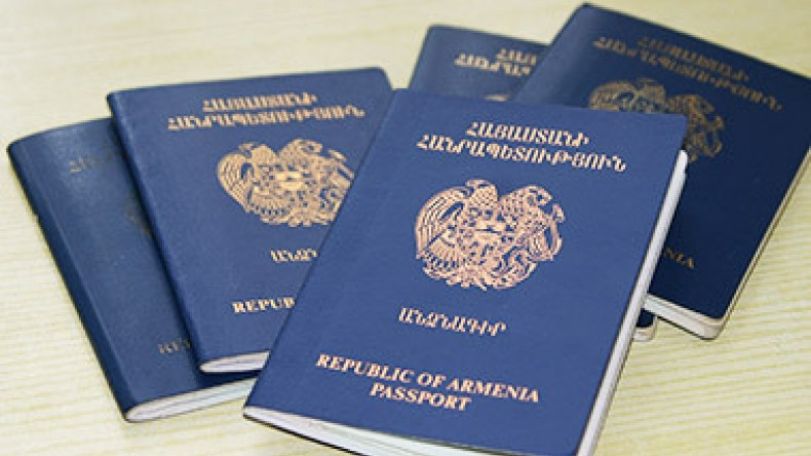 Քեսաբահայերին հանձնվել են ՀՀ քաղաքացու անձնագրեր