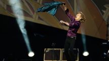 Мик Джаггер вышел на сцену после операции на сердце