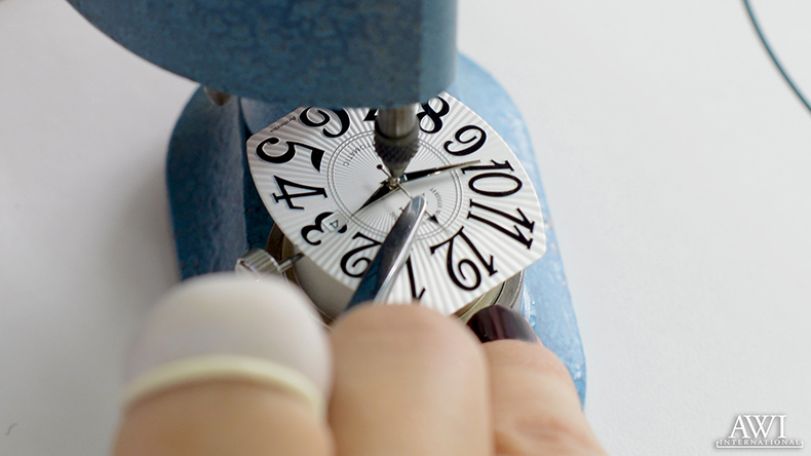 Clock production grows in April-May 2019