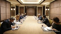 Armenian PM, Temasek Holdings representatives discuss cooperation prospects in technology sector
