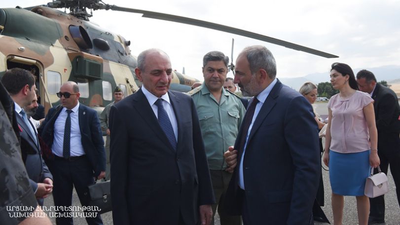 Artsakh president welcomes Armenian PM in Stepanakert