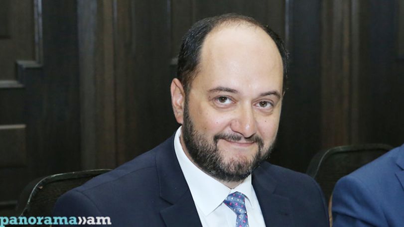 «Пришли и спрашиваете министра про хачапури?» Вопрос журналистов разозлил Араика Арутюняна
