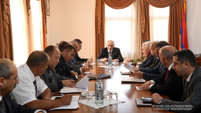 Artsakh president holds consultation on conducting strategic military maneuvers