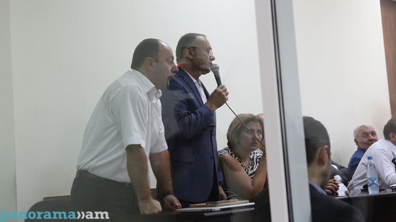 Суд разрешил экс-министру обороны Армении Сейрану Оганяну уехать в Германию