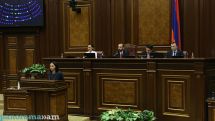 НС Армении обсуждает проект о прекращении полномочий Грайра Товмасяна