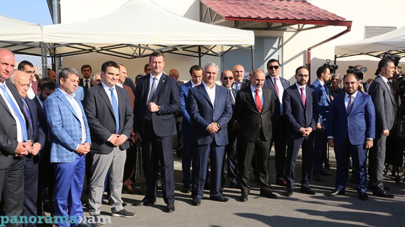«Հաղթանակ» ենթակայանի բացմանը մասնակցում էին Սամվել Կարապետյանը, Սամվել Ալեքսանյանը, Նիկոլ Փաշինյանը