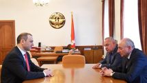 Artsakh president hosts Armenian Security Council chief