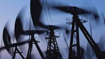 Котировки нефти продолжают снижаться в среду