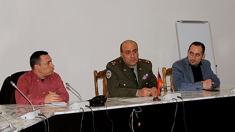 Քննարկում է անցկացվել ռազմական համալսարանի կուրսանտների հետ