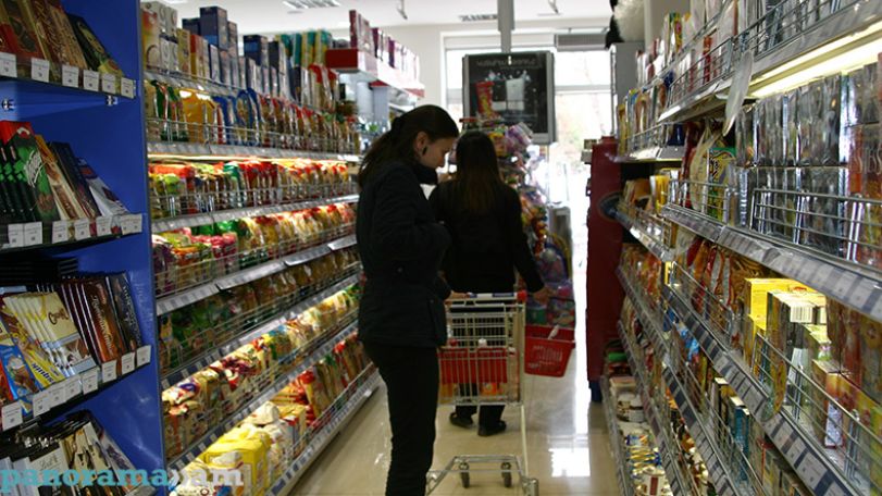 World food prices climb again in November: FAO