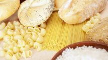 Названы вызывающие бессонницу продукты