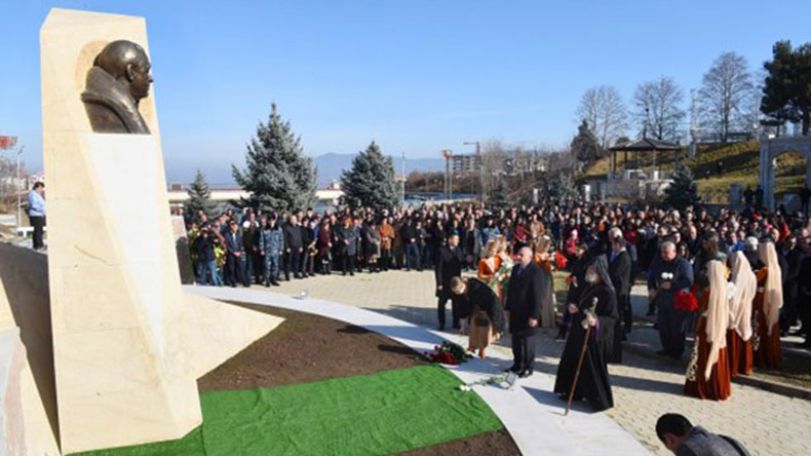 The bust of philanthropist Levon Hayrapetyan unveiled in Stepanakert.