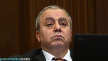 Former PM doubts the chances for gradual improvement of economy in 2020-21