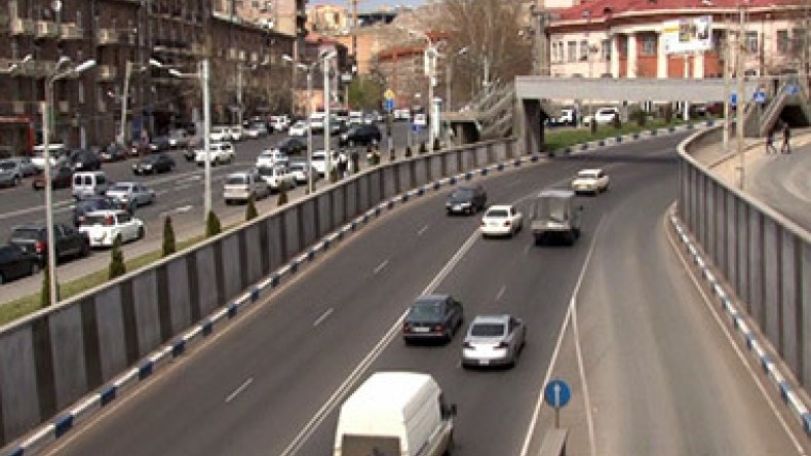 Երևանում մեկ շաբաթում 75 տրանսպորտային միջոց տեղափոխվել է տուգանային հրապարակ
