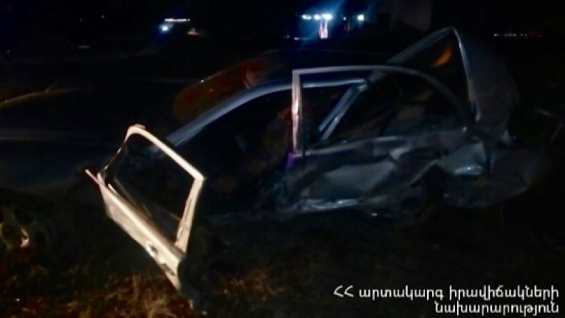 Two killed in single-car crash in Armenia