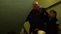 Почему открывший стрельбу в «Эребуни Плаза» мужчина доставлен в полицию без наручников? Ответил Ашот Агаронян