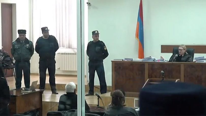 Суд применил санкцию в отношении адвокатов Роберта Кочаряна и Армена Геворкяна