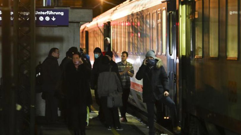 Austria suspends train traffic to and from Italy over coronavirus