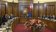 Никол Пашинян призвал граждан Армении ограничить поездки в Италию и Турцию