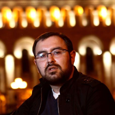 Сурен Саакян: Это не добрая воля премьер-министра, а прямая обязанность власти