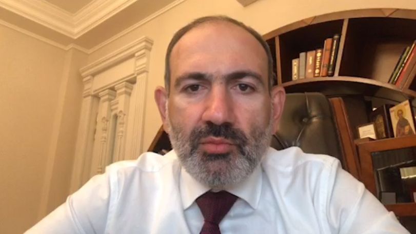 Փաշինյանն ընդհատեց արձակուրդը ՝ կորոնավիրուսի պատճառով