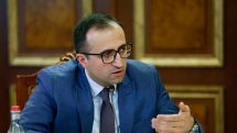 Minister of health assures the country has sufficient quantities of medication and food