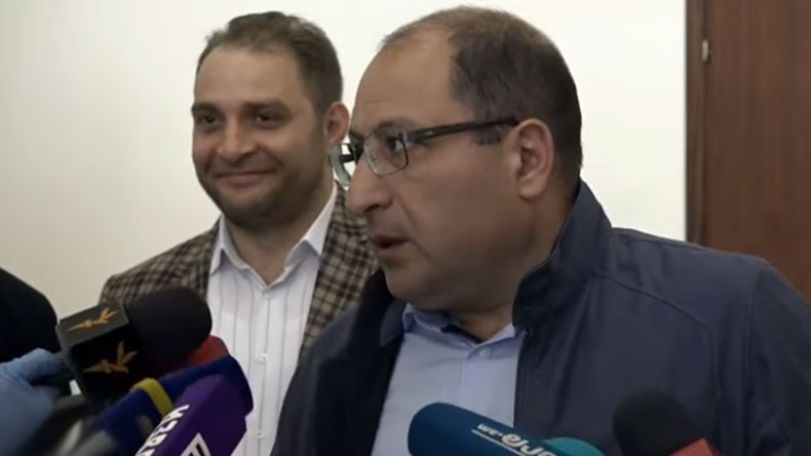 Ալումյան. Լուրջ կասկածներ ունենք, որ նիստը հետաձգվեց՝ երաշխավորների  ներկայությունը դատական նիստին ահնար դարձնելու համար