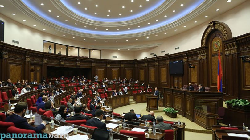 Parliament gives green light to legislation allowing to track the phone activity of citizens