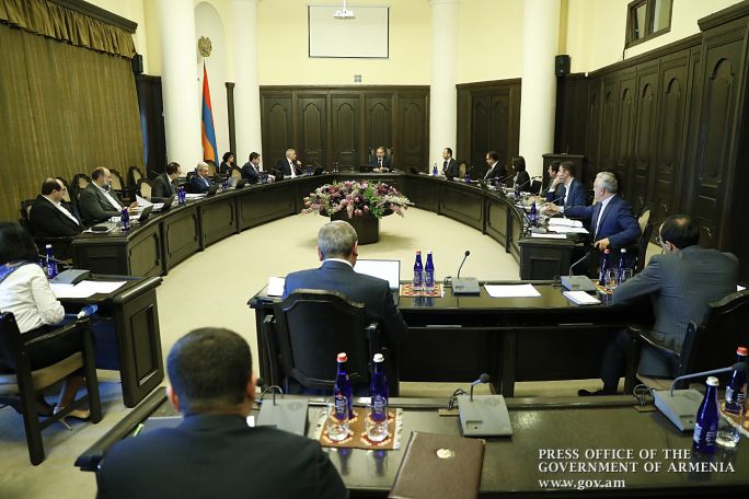 В правительстве Армении обсуждены новые предложения по расширению круга бенефициаров господдержки