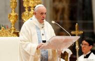 Pope: Protect women from domestic violence during coronavirus lockdowns