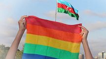 Gay Star News: В Азербайджане родители едва не сожгли сына-подростка заживо, узнав, что он гей
