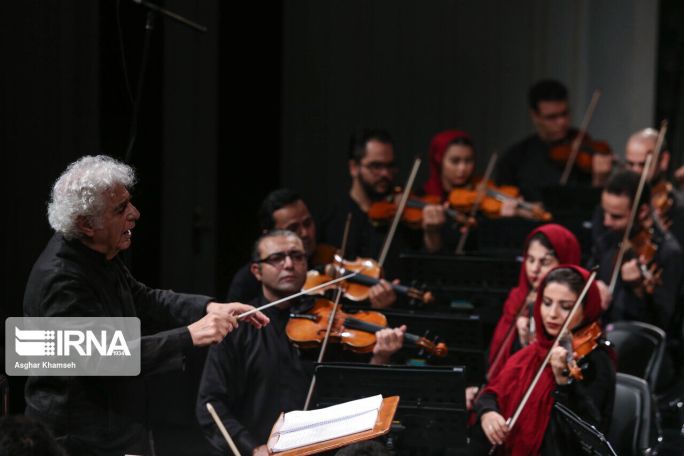Renowned composer Loris Tjeknavorian creates 'abstract' music on pandemic era
