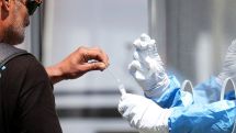Число жертв коронавируса в мире превысило 233 тысячи человек – Интерфакс