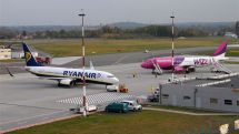 Ryanair passengers down by 99.6% in April, Wizz Air down by 97.6%