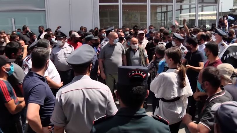 Pashinyan: Criminal case opened over Meymandar market incident