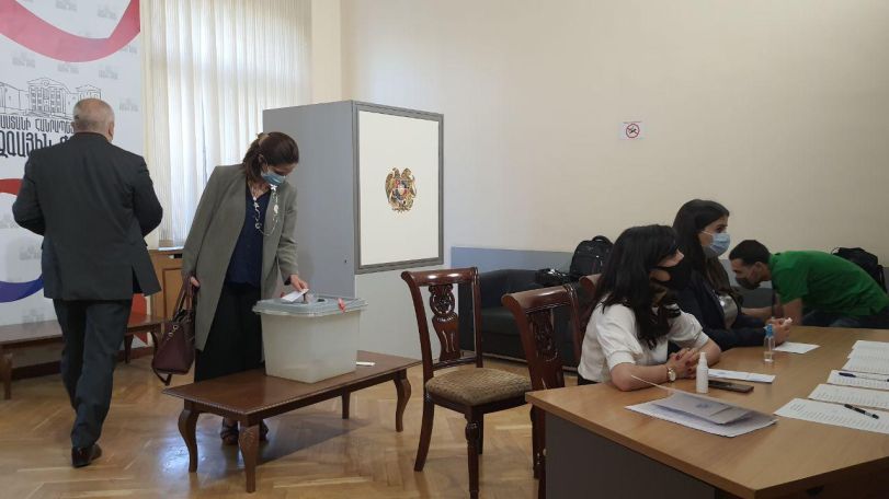 87 պատգամավոր կողմ է քվեարկել Գագիկ Ծառուկյանի կալանավորմանը