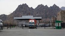 Customs checkpoint in Meghri return to regular operations