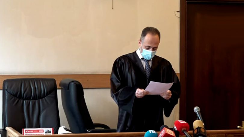 Суд освободил Роберта Кочаряна из-под стражи