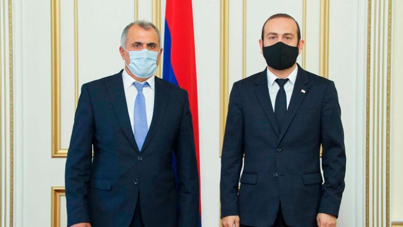 Speaker Mirzoyan congratulates Ashot Khachatryan on assuming the post of the acting Chairman of the Constitutional Court