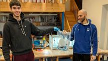 Student brothers in London make innovative face masks, send 30,000 to Armenia