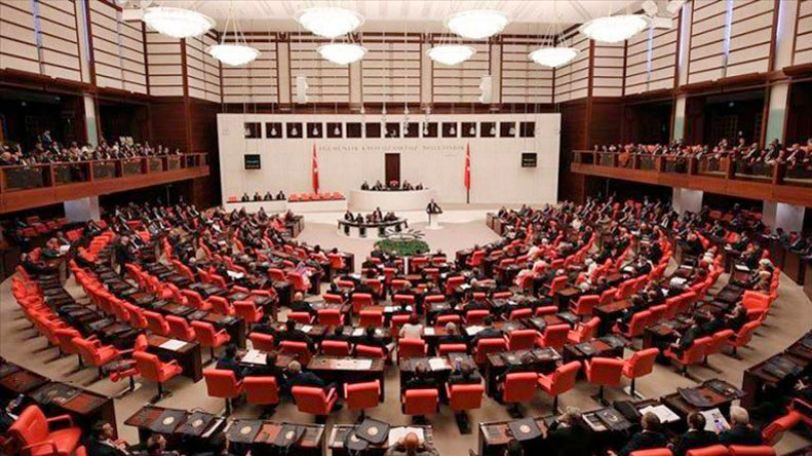 Turkish parliament approves social media law with new powers