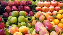 Russia bans Polish fruit and veg amid sanctions war