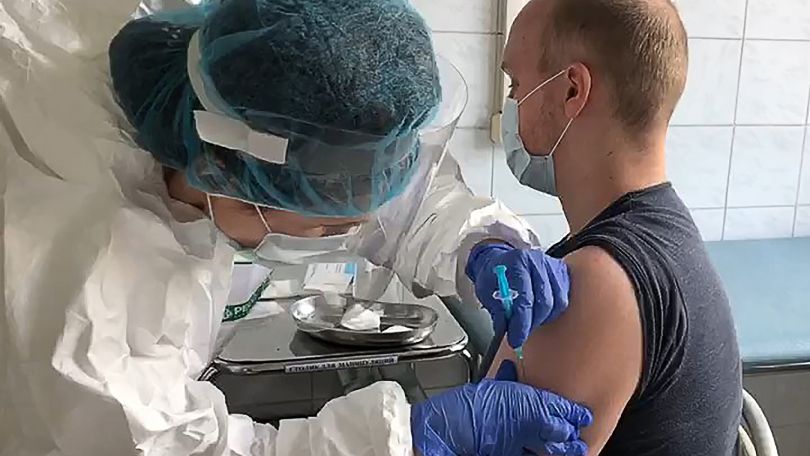 Назван срок начала в России массовой вакцинации от коронавируса
