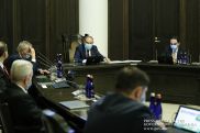 Чрезвычайное положение в Армении продлили еще на месяц – со снятием ряда ограничений