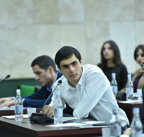 ԵՊՀ առաջին կուրսեցիների համար վարձավճարները բարձրացել են 70.000-160.000 դրամով. Դավիթ Ափոյան