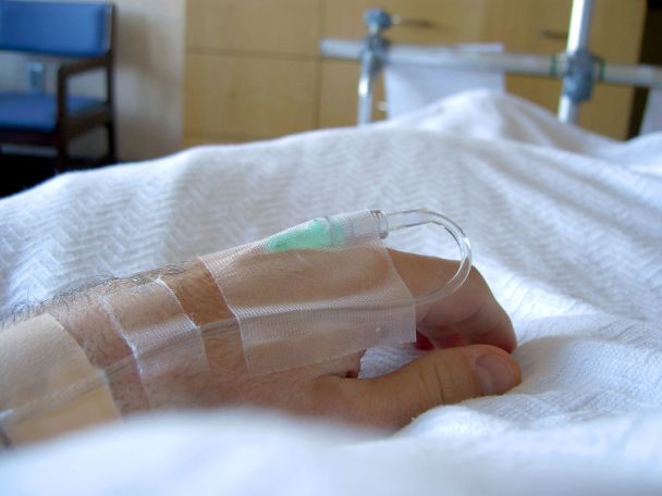 Armenian health ministry provides updates on alcohol poisoning cases