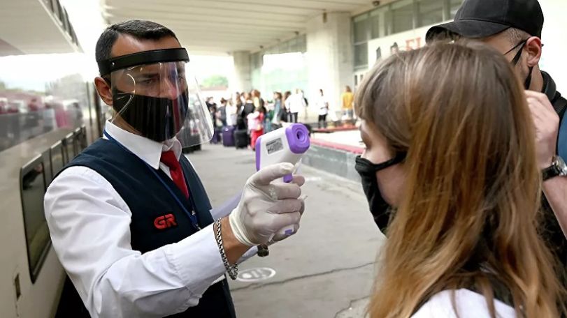 Сокращенный карантин и результат теста на коронавирус: Грузия изменила правила въезда в страну